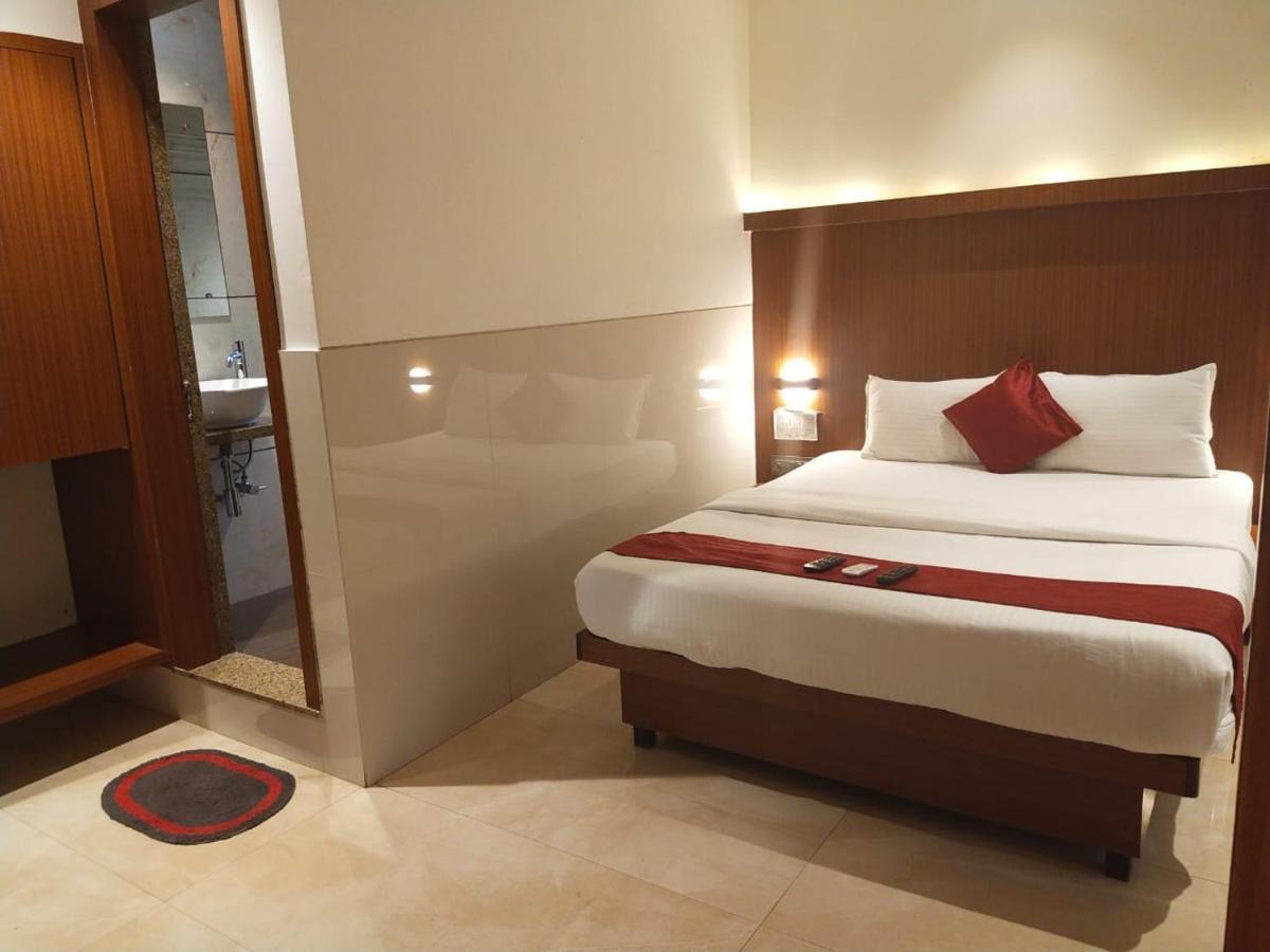 Hotel Monarch Express Near Karnala Sports Academy Panvel,Navi Mumbai Luaran gambar