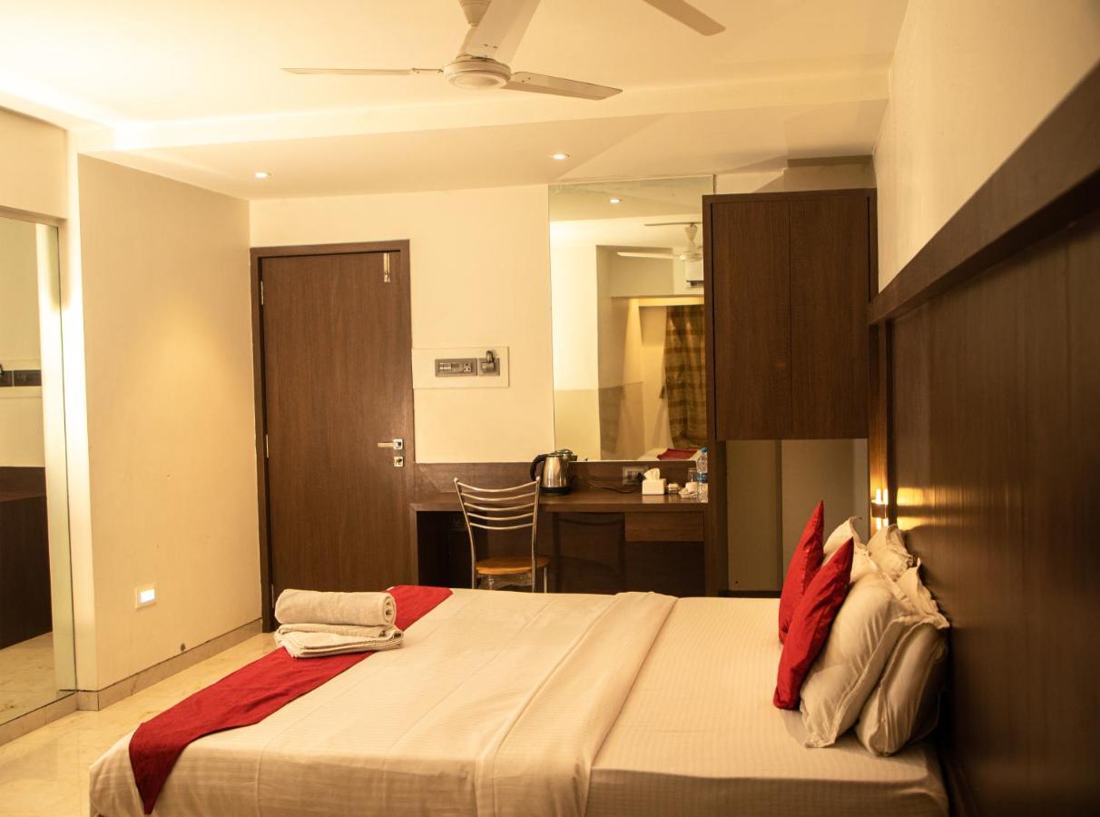Hotel Monarch Express Near Karnala Sports Academy Panvel,Navi Mumbai Luaran gambar