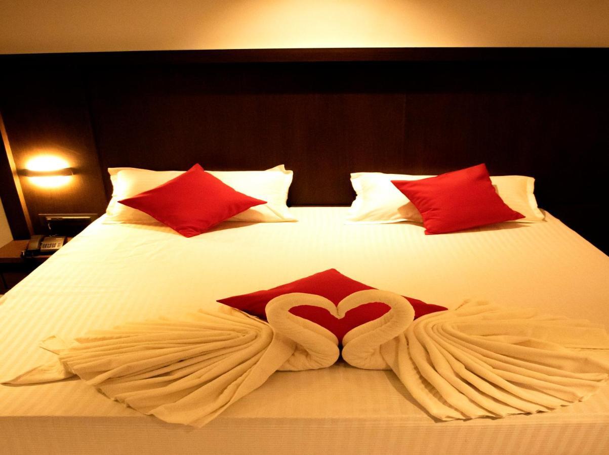 Hotel Monarch Express Near Karnala Sports Academy Panvel,Navi Mumbai Luaran gambar